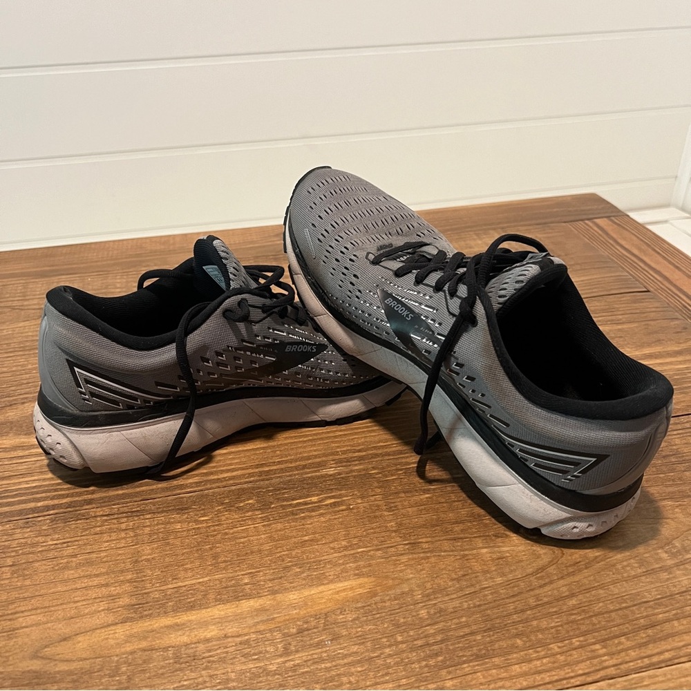 Brooks Ghost 13 Men’s Running Shoes - Size 9.5